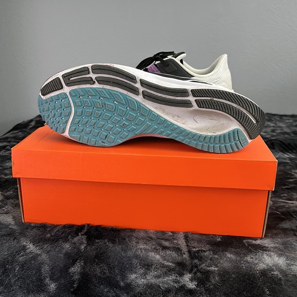 Nike Air Zoom Pegasus 38 - Picture 5 of 5